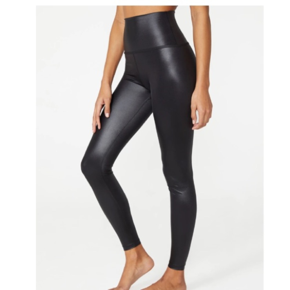 Sportgloss Smooth Operator High Waisted Midi Legging, EUC